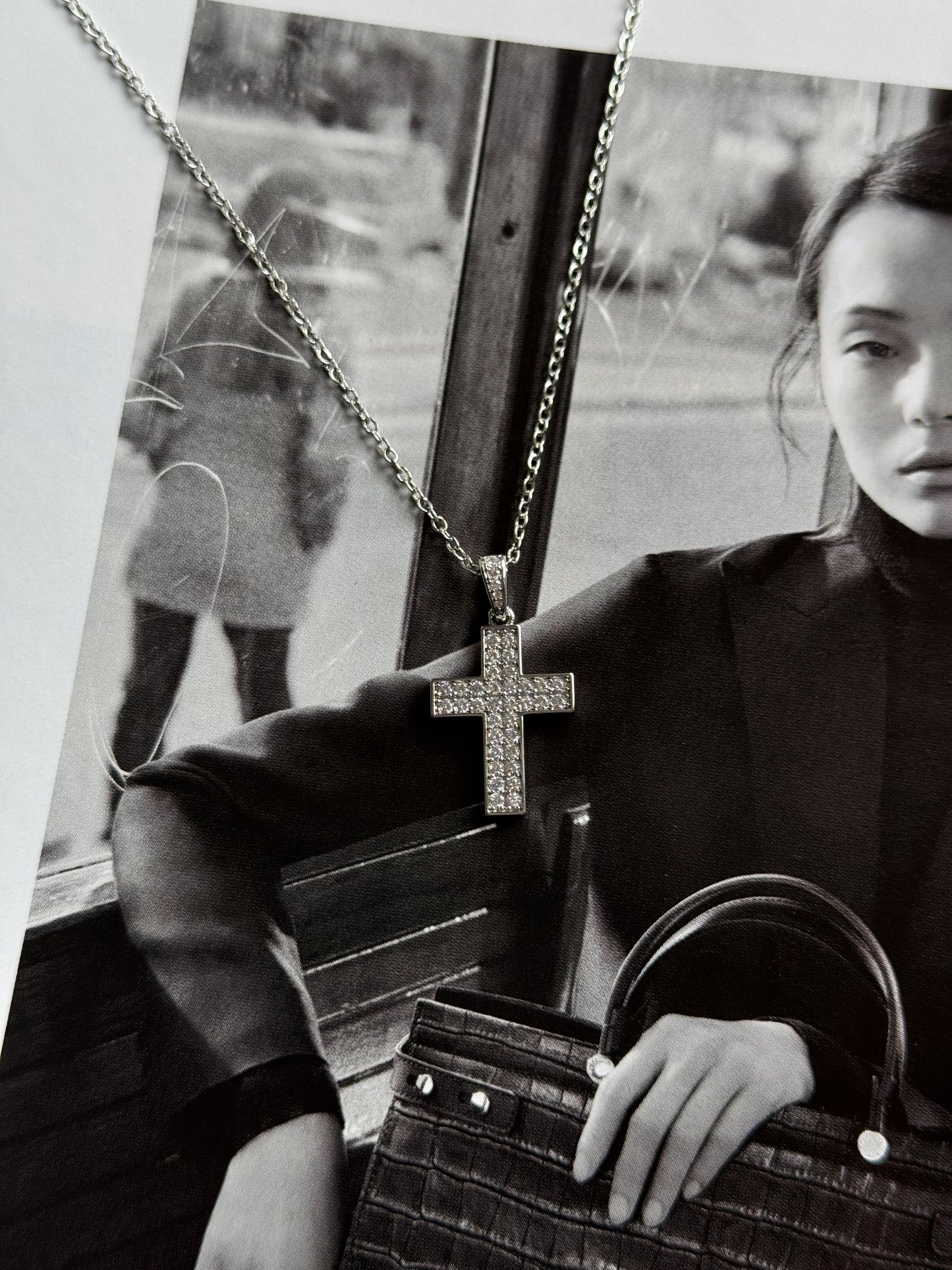 Cross necklace silver