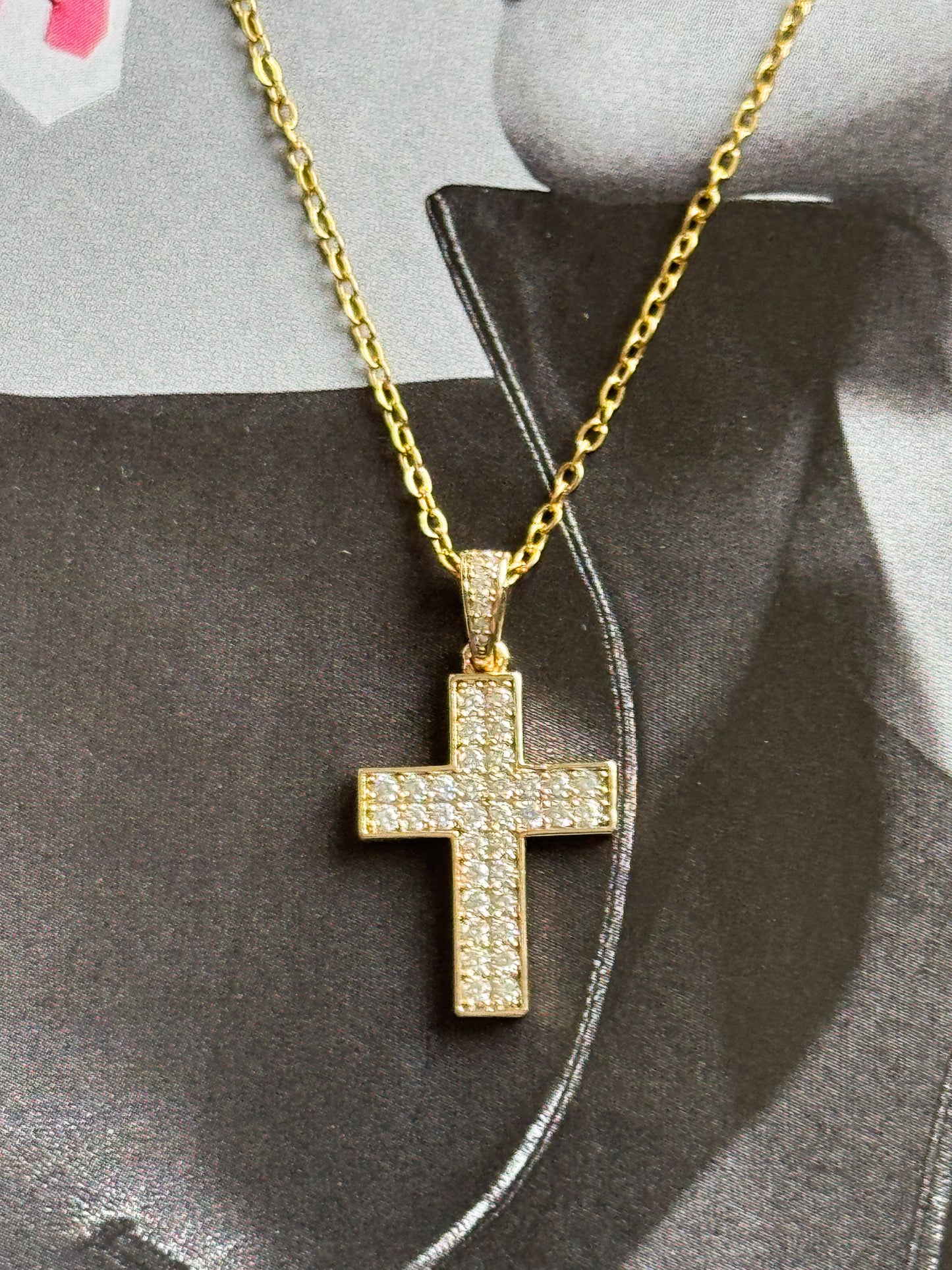 Cross necklace golden