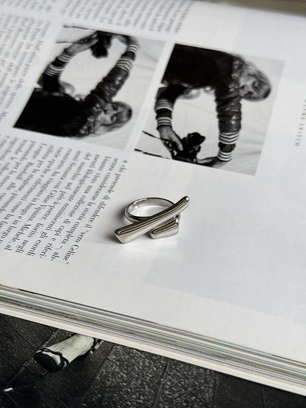 Lines ring silver