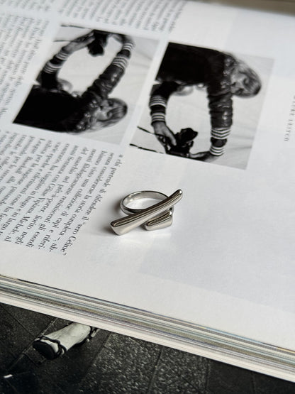 Lines ring silver