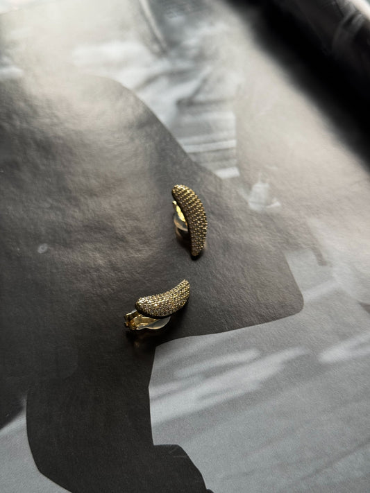 Art earrings golden