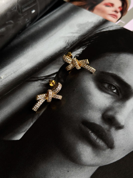 Bow earrings golden