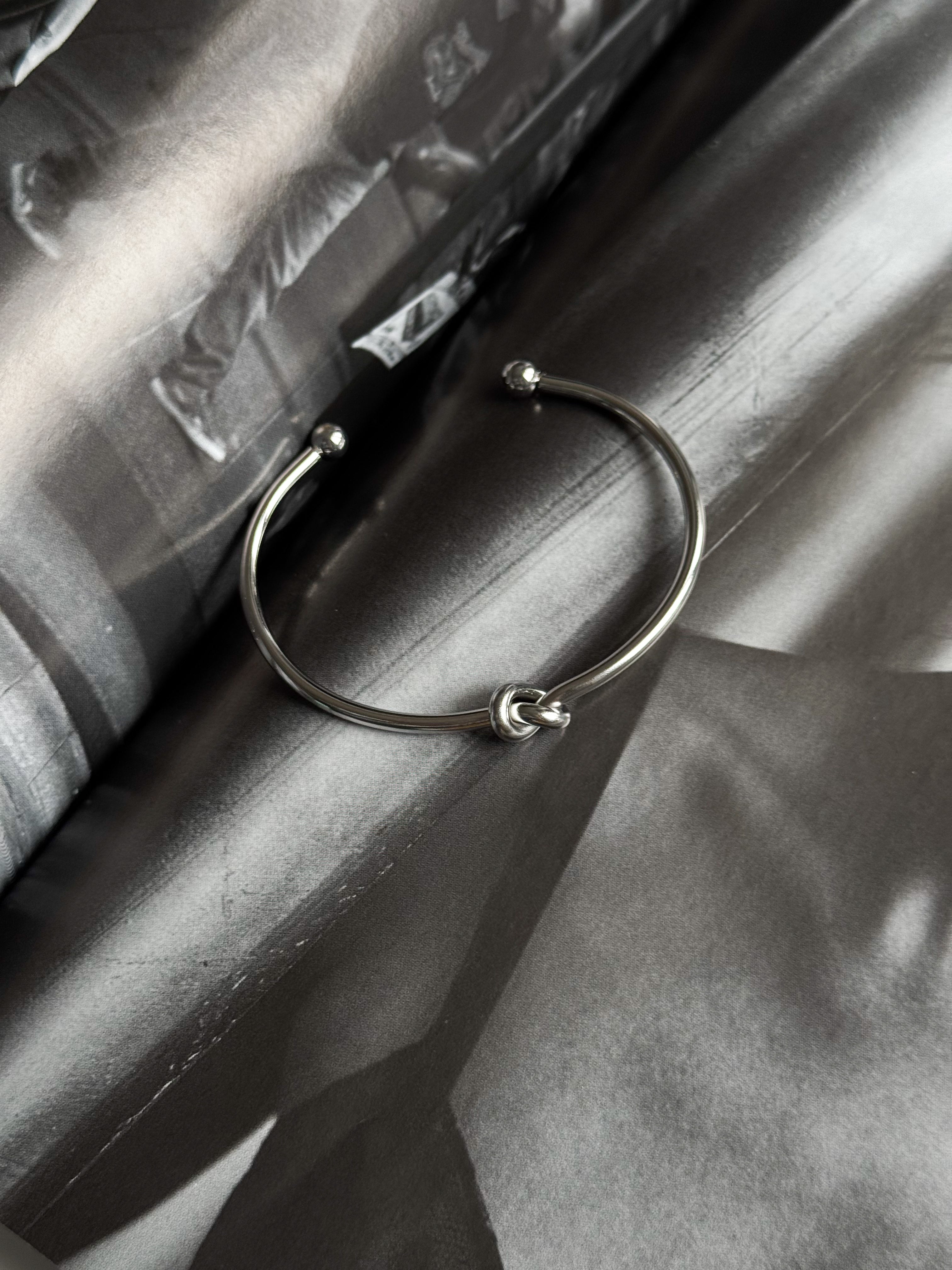 Bond bracelet silver