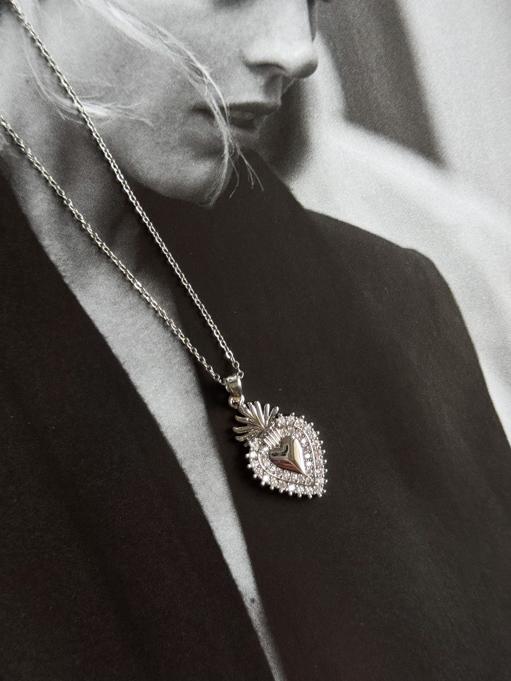 Heart necklace silver