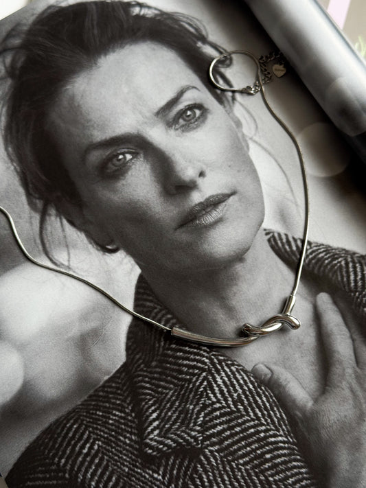 Wire necklace silver