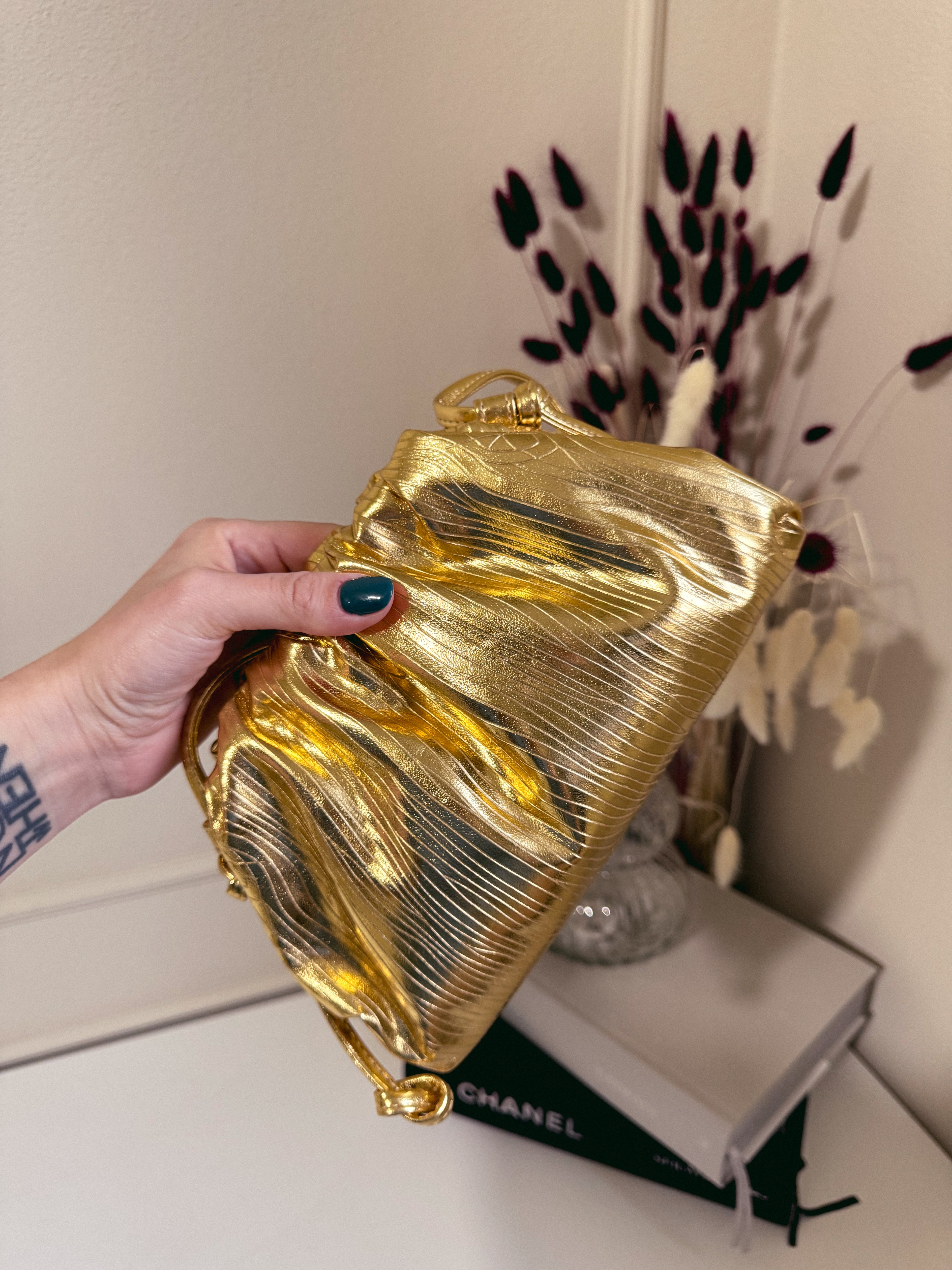 Nora bag golden lines