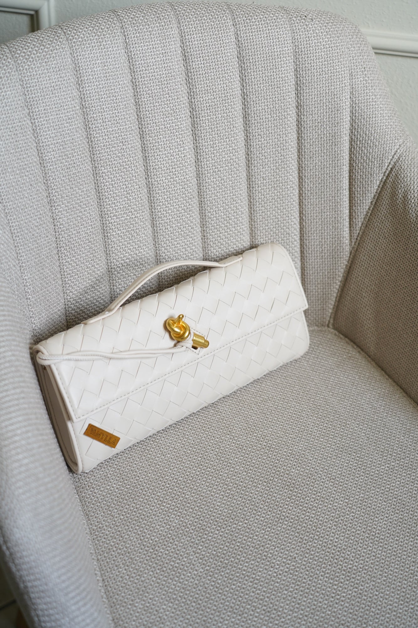 Vassia bag milk